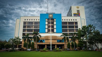 Ketahui Kebijakan Bea Cukai Sebelum Berbelanja Dari Luar Negeri
